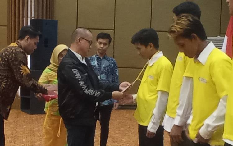 Kementerian Perindustrian dan Mukhtarudin Gelar Bimtek Bagi Industri Kecil Menengai?di Kobar