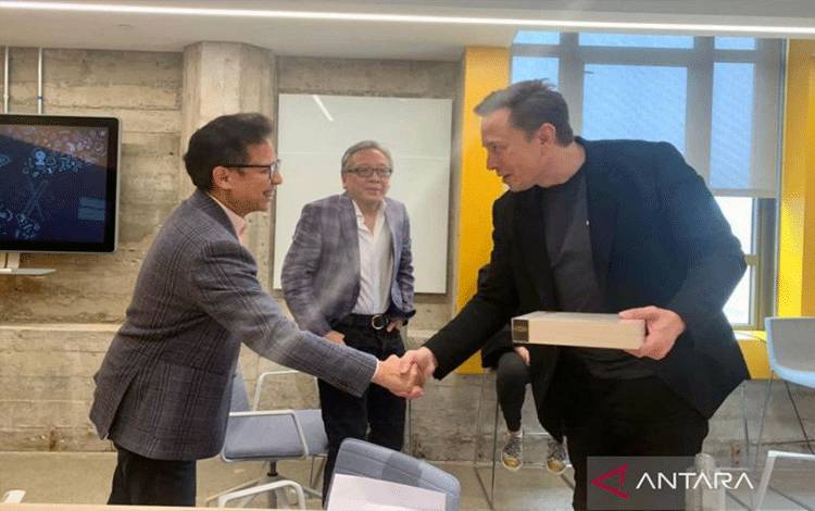 Elon Musk Sediakan Layanan Starlink untuk Organisasi Bantuan di Gaza