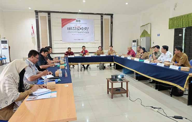 Kantor Imigrasi Palangka Raya Rapat dengan Tim Pengawasan Orang Asing Barito Timur