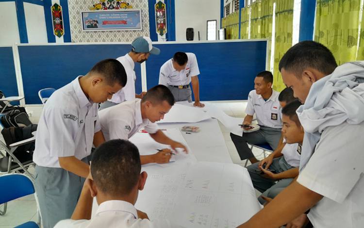 Hasil Survei: Lebih dari 60 Persen Masyarakat Lakukan Aktivitas Membaca
