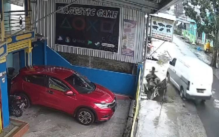 Masalah Asmara Disebut Jadi Pemicu Sopir Mobil Nekat Menabrak Pengendara Motor