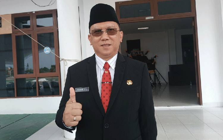 Sekda Gunung Mas Ajak Pemuda Saling Bergandengan Tangan Bangun Daerah