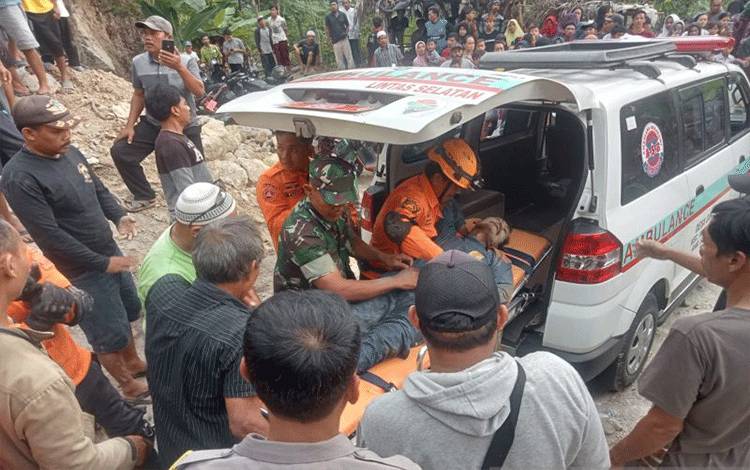 Tambang Pasir yang Longsor dan Timbun Penambang Adalah Ilegal
