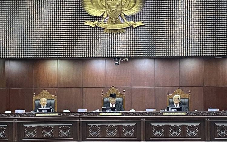 MKMK Jatuhkan Sanksi Teguran Lisan Kepada 6 Hakim Konstitusi ini