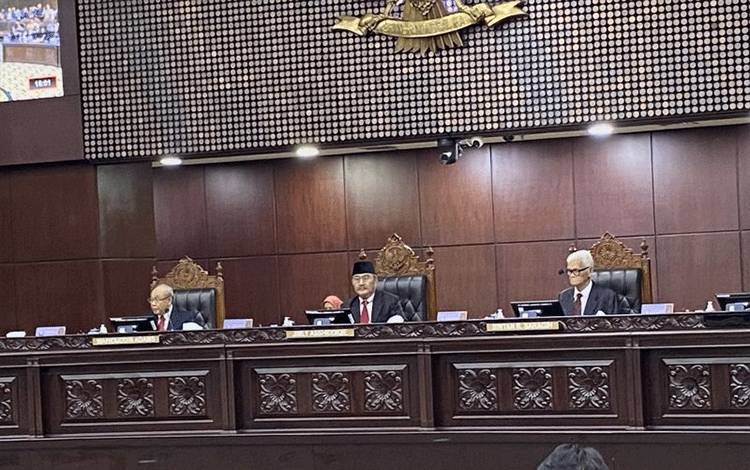 MKMK Nyatakan Saldi Isra tak Langgar Etik soal Dissenting Opinion