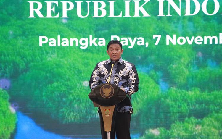 Edy Pratowo Singgung Potensi Plasma Hutan untuk Masyarakat
