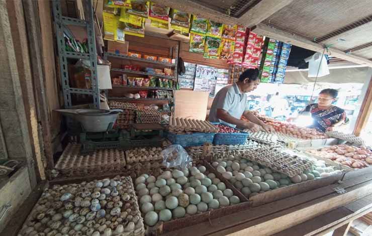 Pedagang: Harga Telur Naik Terus, Tidak Mungkin Turun Lagi