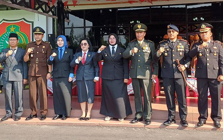 Hari Pahlawan Menjadi Semangat Memerangi Kemiskinan dan Kebodohan