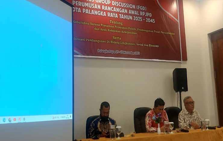 Diskusi perumusan RPJP Palangka Raya 2025-2045. (FOTO: HENDRI)