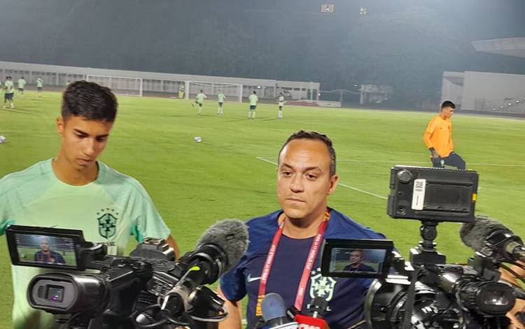 Pelatih Brazil Tak Merasa Kehilangan dengan Absennya Endrick Felipe