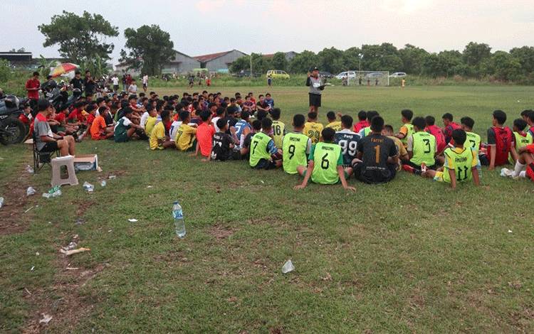 Gurita FC Jemput Bola Jaring Talenta Muda Kotim untuk Perkuat Soeratin U-17