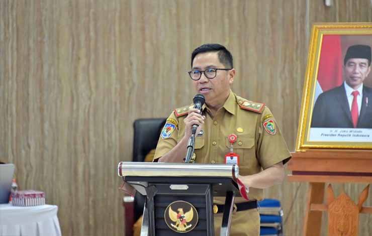 Leonard S Ampung Ingatkan Capaian Target Kinerja