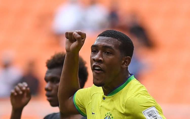 Bintang Brazil Rayan Percaya Diri Lawan Inggris di Laga Penentuan