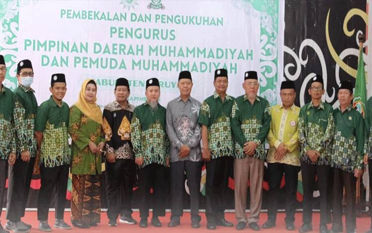 Pj Bupati Sampaikan Selamat Kepada Pengurus PD Muhammadiyah Seruyan yang Baru Dikukuhkan