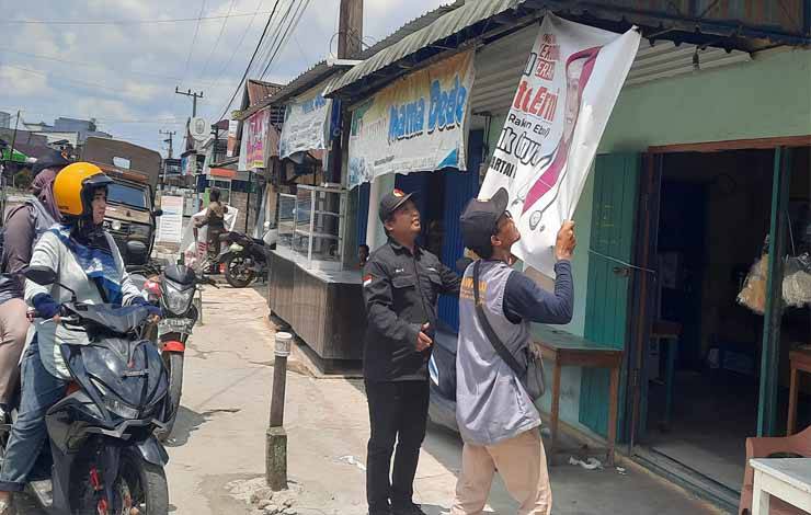 Tertibkan APK, Bawaslu Kobar Imbau Caleg Taati Aturan Main Pemilu 2024
