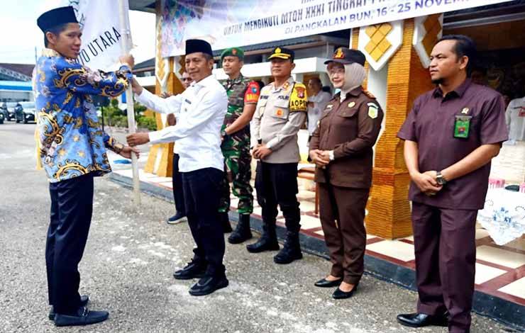 Pj Bupati Lepas Kafilah Barito Utara Ikuti MTQH ke XXXI Tingkat Kalteng