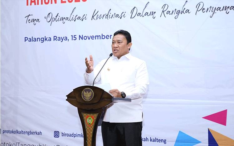 Wagub Kalteng saat menyampaikan sambutan pada Pembukaan Rakor Keprotokolan Se-Kalteng Tahun 2023?di Ballroom Hotel Luwansa Palangka Raya, Rabu, 15 November 2023.?(FOTO:ASEF/TOMY)