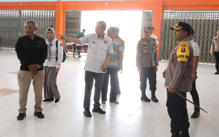 Cek Kesiapan Pemilu, Kapolres Seruyan Kunjungi KPU dan Bawaslu