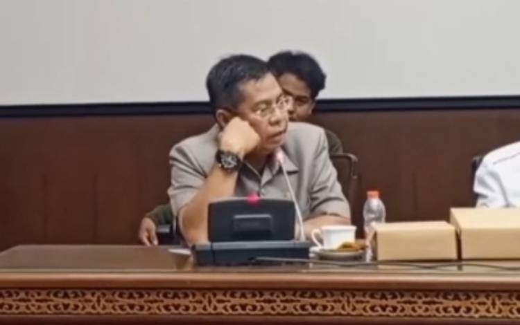 Wakil Ketua Komisi II DPRD Kalteng, Sudarsono. (FOTO: DONNY D)