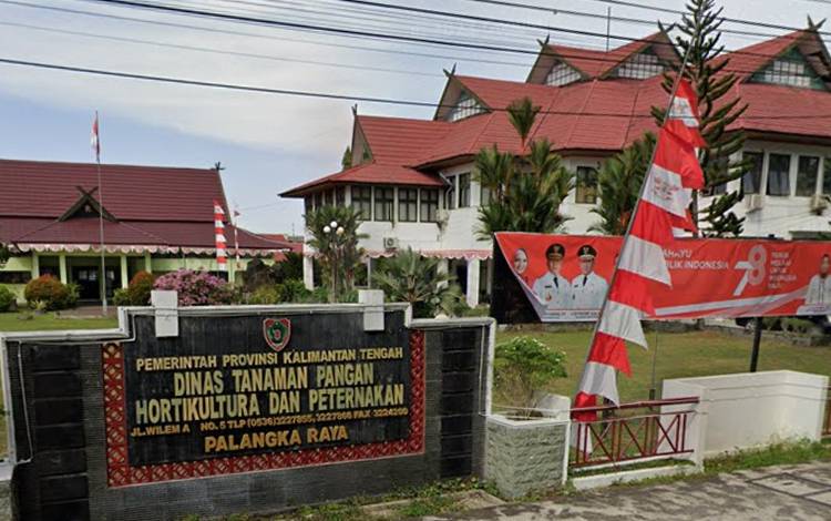 Dinas TPHP Kalteng Serahkan Bantuan ke Wilayah Tengah, Timur dan Barat Senilai Rp8,9 Miliar