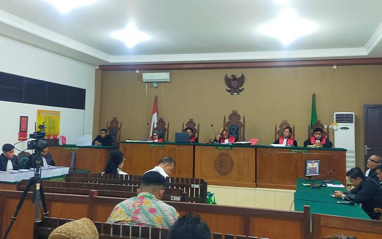 Ini Tuntutan untuk Terdakwa Ben Brahim dan Ari Egahni di Pengadilan Tipikor Palangka Raya