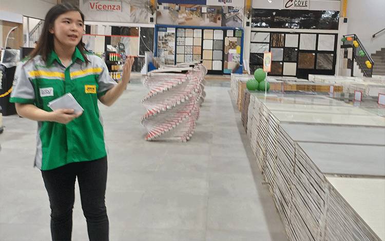Kini Hadir Supermarket Bahan Bangunan Terbesar di Sampit
