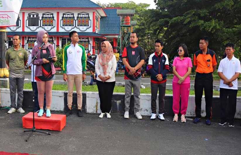 Pj Bupati Pulang Pisau Lepas Peserta Kejuaraan RUN 5K