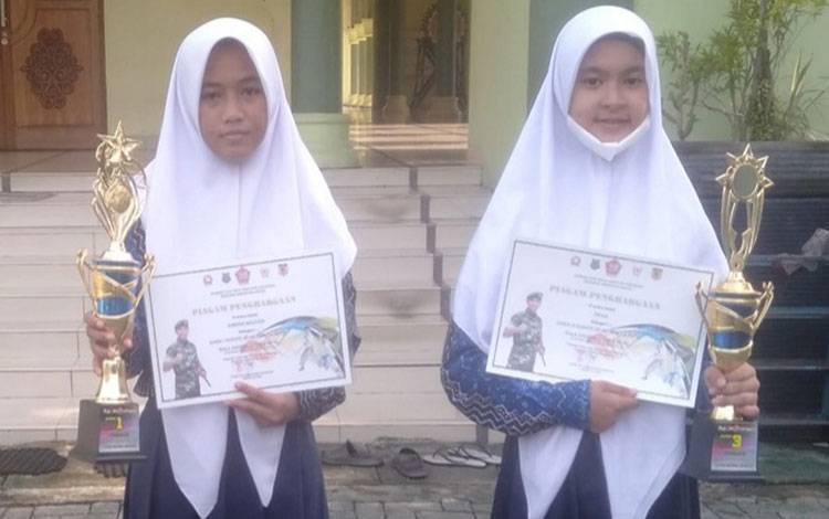 Siswi MTsN 1 Kapuas ini Raih Juara Karate Piala Dandim 1011