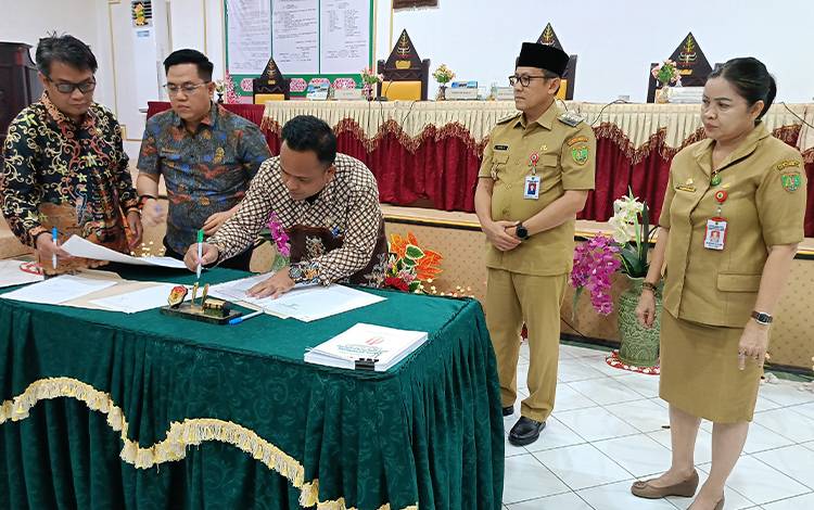Pemkab Barito Timur dan DPRD Sepakati Raperda APBD 2024