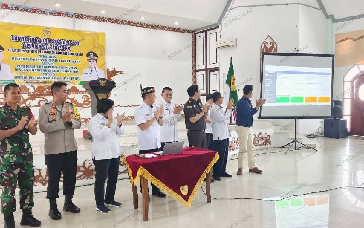 Momen launching aplikasi SIAPDes yang dilaksanakan di GPU Damang Batu, Rabu, 29 November 2023. (FOTO: DISKOMINFOSANTIK GUMAS)