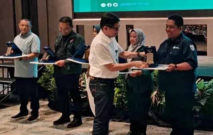 UPTD BLK Palangka Raya Raih Penghargaan Pelaporan Terbaik dari BBPVP Bekasi