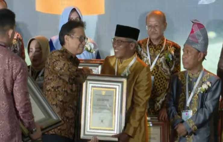 Wujudkan Kabupaten Sehat, Pemkab Kotawaringin Barat Raih Penghargaan Swasti Saba Padapa