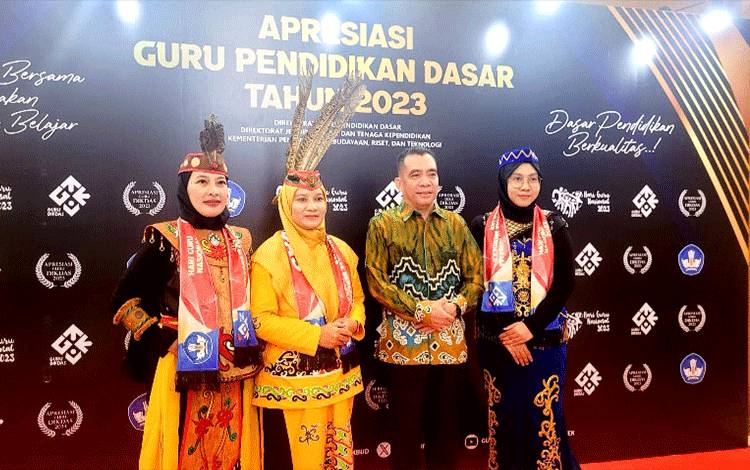 Guru SMP Negeri 1 Muara Teweh Wakili Kalteng pada Apresiasi Guru Pendidikan Dasar Tingkat Nasional