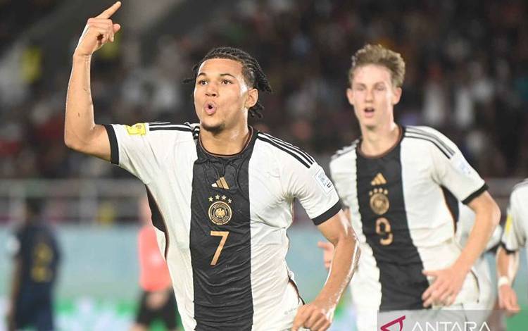 Brunner Kawinkan Gelar Pemain Terbaik Piala Eropa dan Piala Dunia U-17
