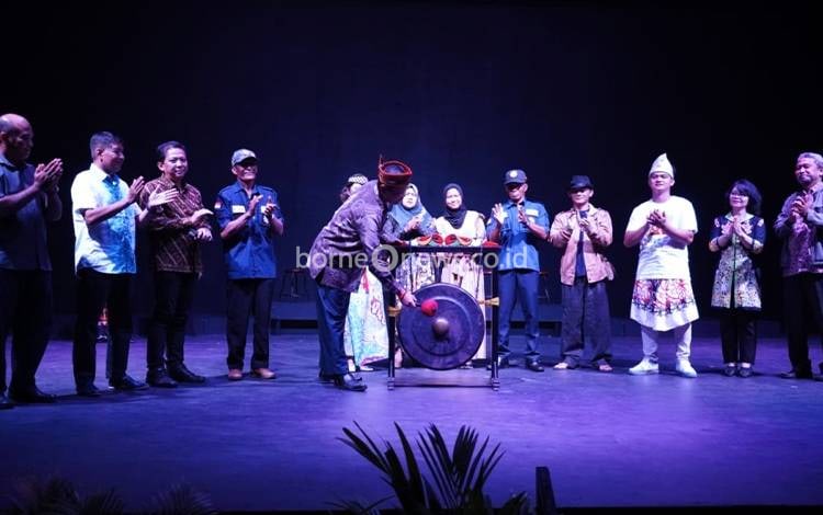 Lestarikan Seni Budaya Melalui Sendra Tari