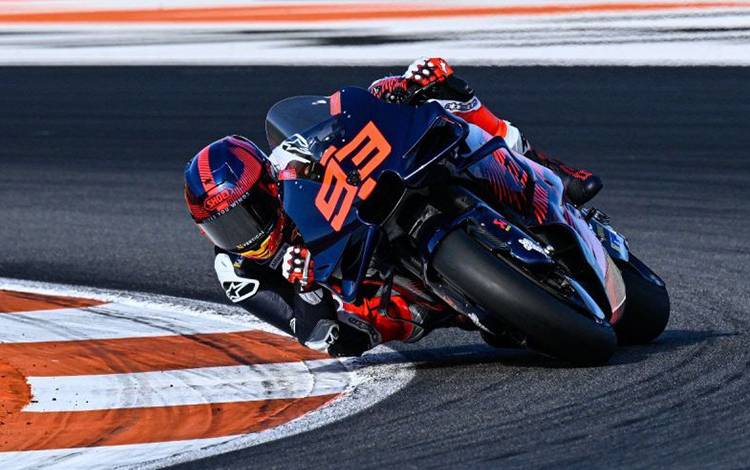 Marquez Sukses Jalani Operasi Lengan Kanan Usai Uji Coba di Valencia
