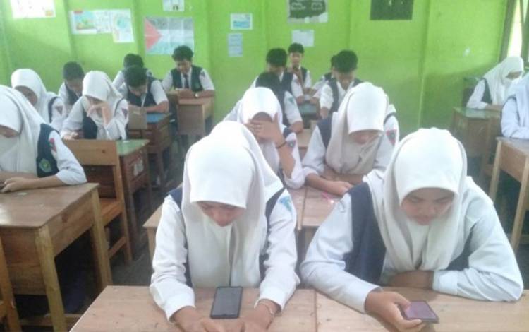 Asesmen Sumatif MTsN 1 Kapuas Angkat Tema Selamatkan Lingkungan