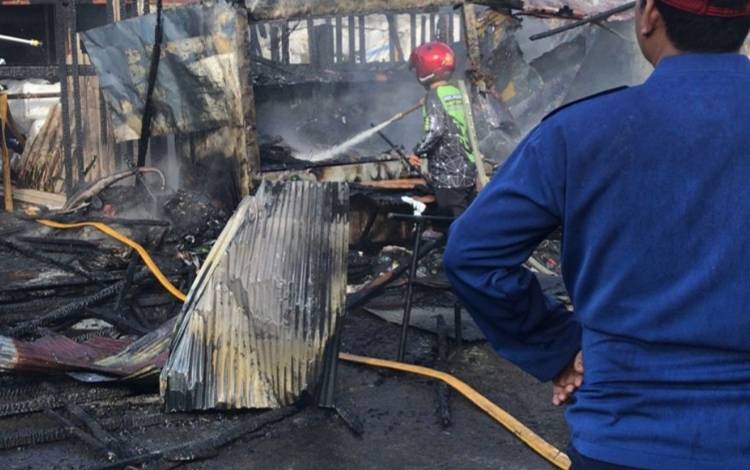 Sempat Terdengar Ledakan, Pemilik Warung Alami Luka Bakar