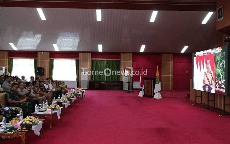 Wagub Kalteng Ikuti Penyerahan Sertifikat Elektronik Nasional