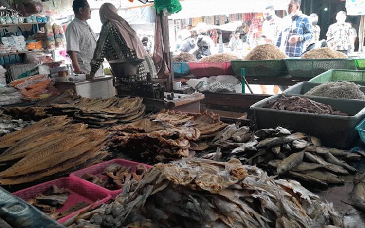 Dislutkan Kalteng Ingatkan Pelaku Usaha Ikan Asin Kemasan Produk Dibuat Menarik