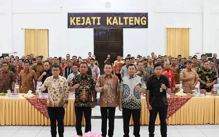 Ini Pesan Ketua Komisi Kejaksaan RI Saat Berada di Kejaksaan Tinggi Kalteng