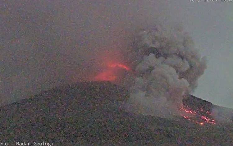 Gunung Merapi Meluncurkan Awan Panas Guguran Sejauh 3,5 Kilometer