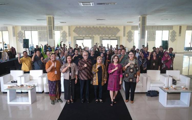 Kemenperin Tingkatkan Kualitas Industri Fesyen dan Kriya