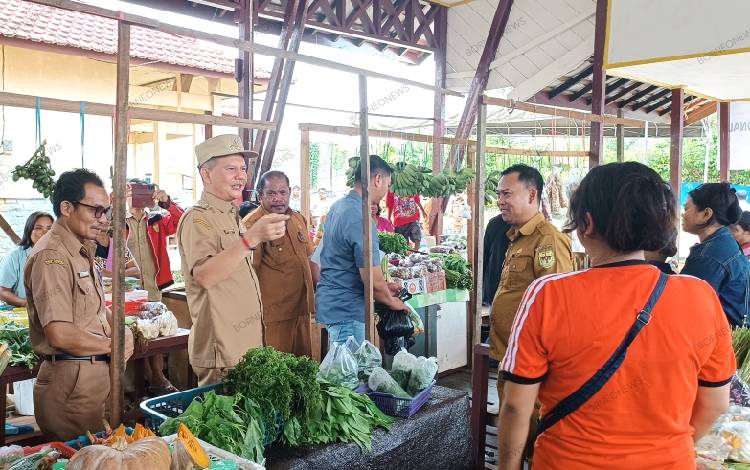 Bupati Gunung Mas Dengarkan Usulan Pedagang Pasar Tradisional Dermaga Kuala Kurun