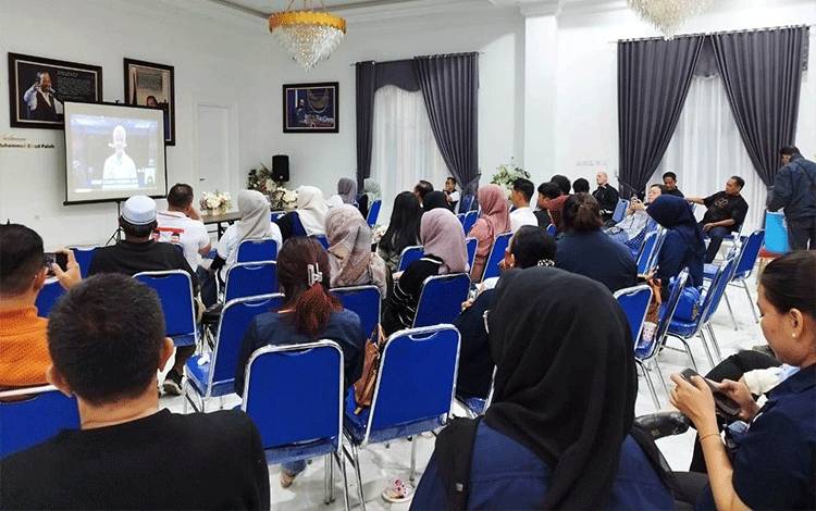 Tim AMIN Kalteng Antusias Saksikan Debat Pilpres 2024 Perdana KPU RI