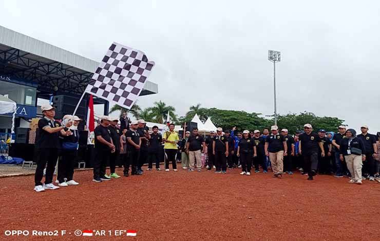KPU Barito Utara Gelar Jalan Sehat dalam Rangka Gerakan Pemilu Damai