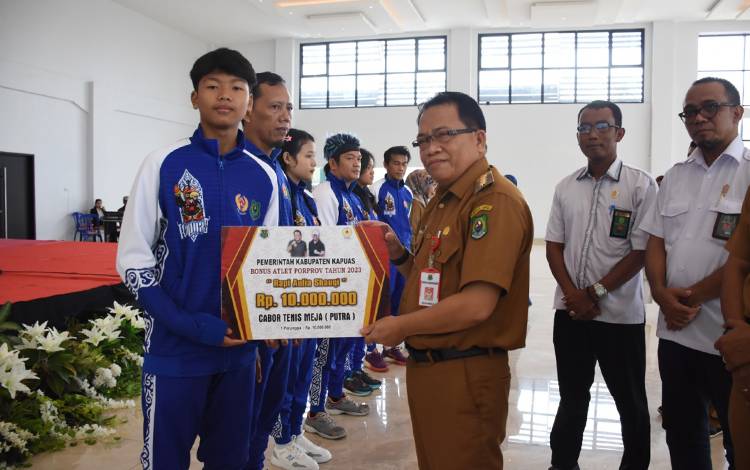 Pj Bupati Kapuas Apresiasi Prestasi Atlet pada Ajang Porprov Kalteng