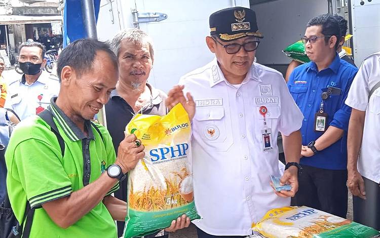 Jelang Natal Pemkab Barito Timur Adakan Pasar Penyeimbang