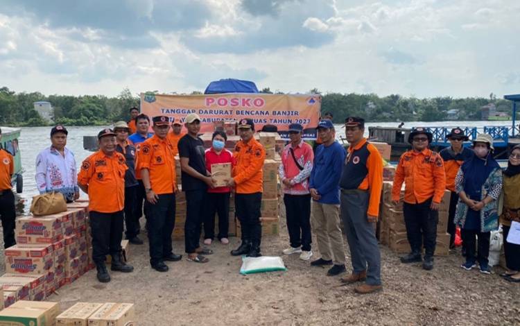 Bantuan Warga Terdampak Banjir di Wilayah Kecamatan Mantangai Disalurkan