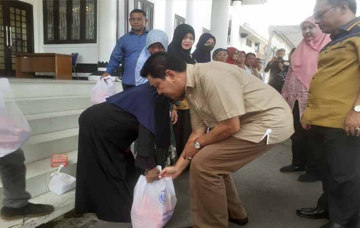 Warga Kobar Bersyukur Adanya Pasar Murah Menjelang Perayaan Natal dan Tahun Baru 2024